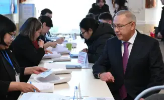 Участие акима Жетісу в референдуме подчеркивает важность голосования для всех граждан, включая людей с особыми потребностями.