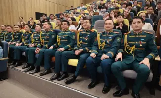 Патриотическая встреча в Астане для школьников