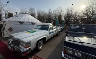 Автопробег на ретро-автомобилях в Қонаеве в день референдума: культурное событие для повышения общественного настроения