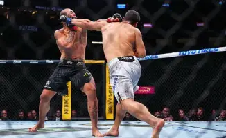 Победа военнослужащего Казахстана на турнире UFC 326