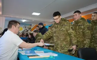 Военные Казахстана проголосовали на референдуме