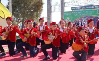 ТУРКЕСТАН: МЕРОПРИЯТИЕ «ТҰСАУКЕСЕР» ДЛЯ 50 МАЛЫШЕЙ В ЧЕСТЬ ПРАЗДНИКА УЛЫС