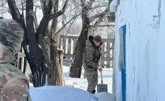 Национальная гвардия Аркалыка противодействует подтоплениям весной