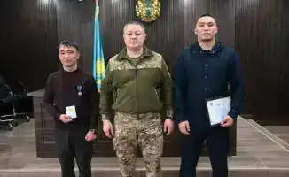 Сержант из Тараза получил медаль за спасение