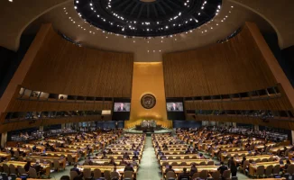 Тегеран требует срочного заседания ООН из-за атак США и Израиля