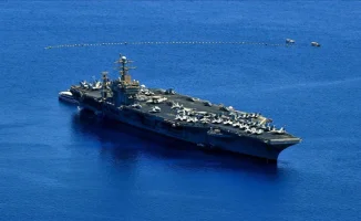 Иранские военные: 'Авраам Линкольн' больше не в строю