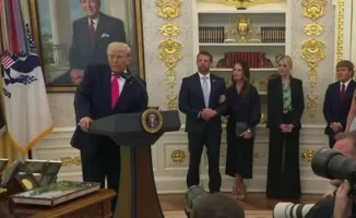 Трамп: США ведут переговоры с Ираном "прямо сейчас"