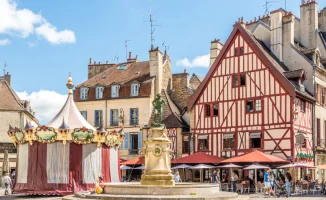 В Дижоне раскопали 'сидячие' тайны: галлы вновь встали из небытия