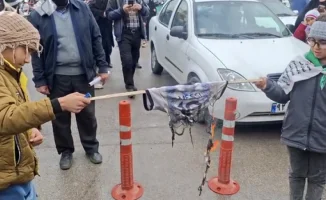 Иранские дети сожгли футболки Месси на марше Аль-Кудс