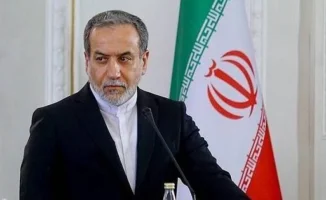 Глава МИД Ирана Аббас Аракчи подтвердил, что все высокопоставленные чиновники, включая Верховного лидера, остались живы после ударов США и Израиля.