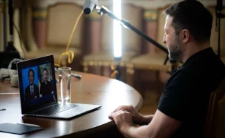 Зеленский осудил Европу за 'шантаж' из-за нефтепровода 'Дружба', подчеркивая социальные последствия для Украины