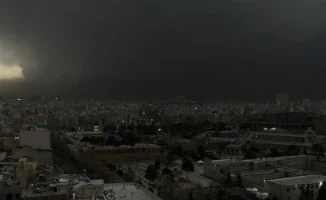 Иран предупрежден о возможных кислотных дождях: Иранский Красный полумесяц сообщает о рисках из-за взрывов нефтехранилищ