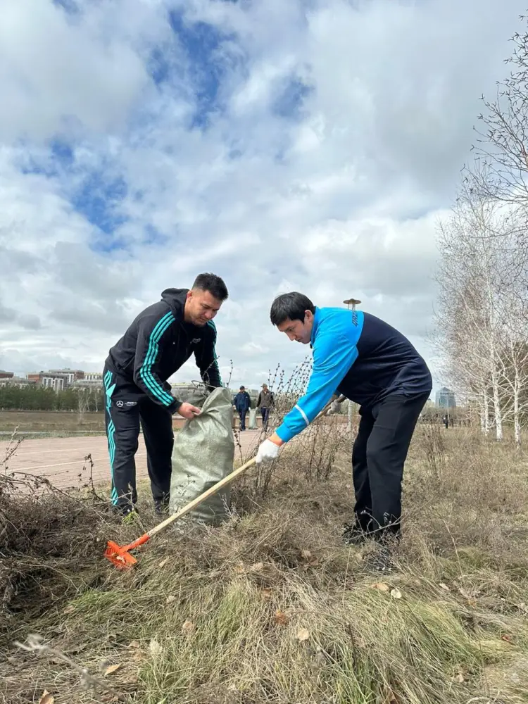 «Таза Қазақстан» в Астане: столичные спортсмены поддержали экологическую акцию (6)