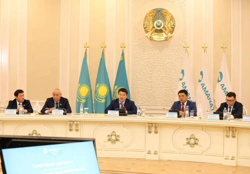 В Мангистау прошёл региональный форум в рамках проекта «TURǴYNDAR AMANATY» (8)