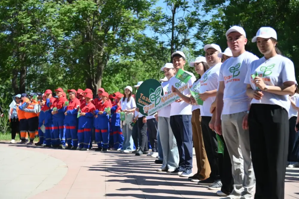 В ШЫМКЕНТЕ ПРОШЛА ЭКОЛОГИЧЕСКАЯ АКЦИЯ В РАМКАХ «ТАЗА ҚАЗАҚСТАН» (3)