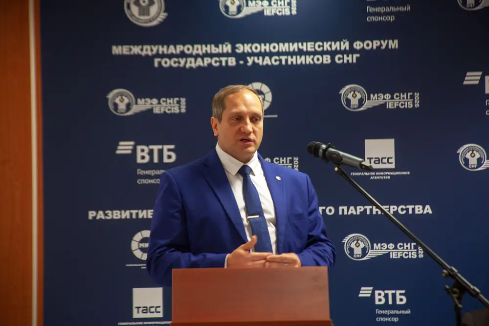 Представитель Министерства промышленности и строительства принял участие в Международном экономическом форуме государств – участников СНГ (2)