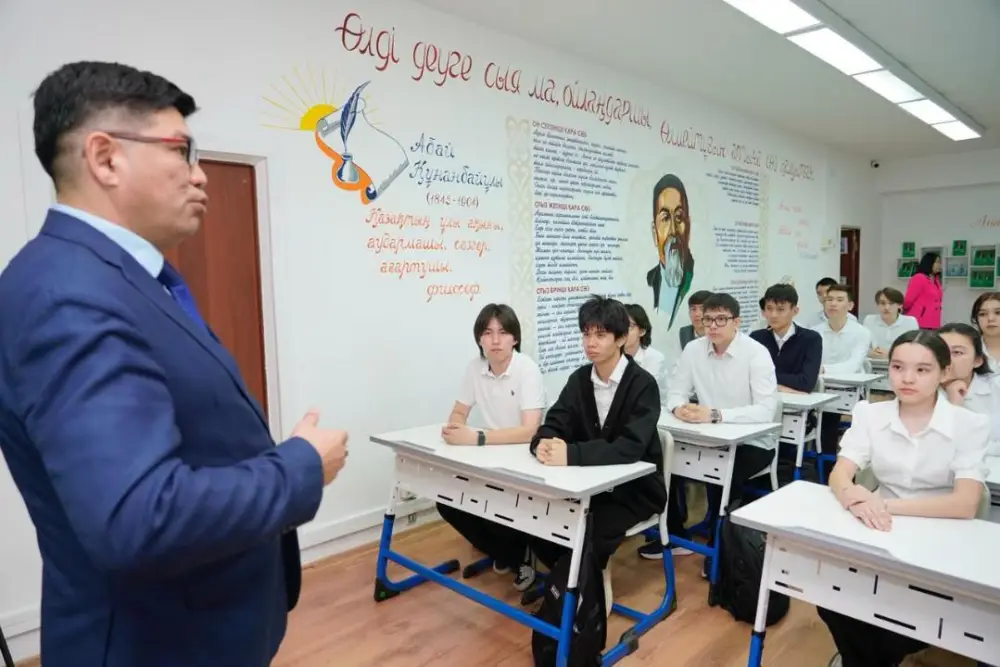 «Правовая культура»: в Астане проходит неделя для школьников и студентов (2)