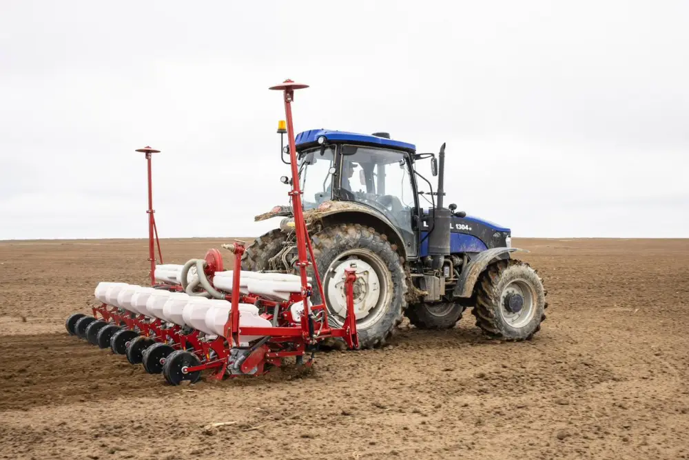В Жамбылском районе расширяют посевные площади за счёт пастбищных земель (6)