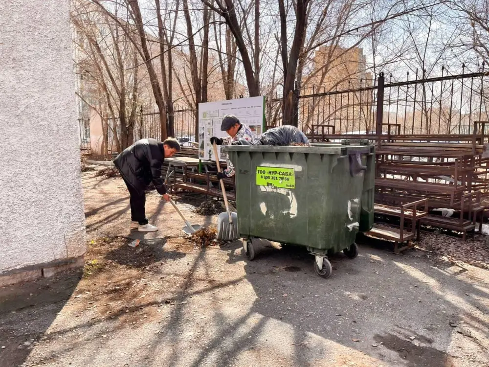 Чистота как культура: театр «Қанаттылар» поддержал экоинициативу в столице (2)