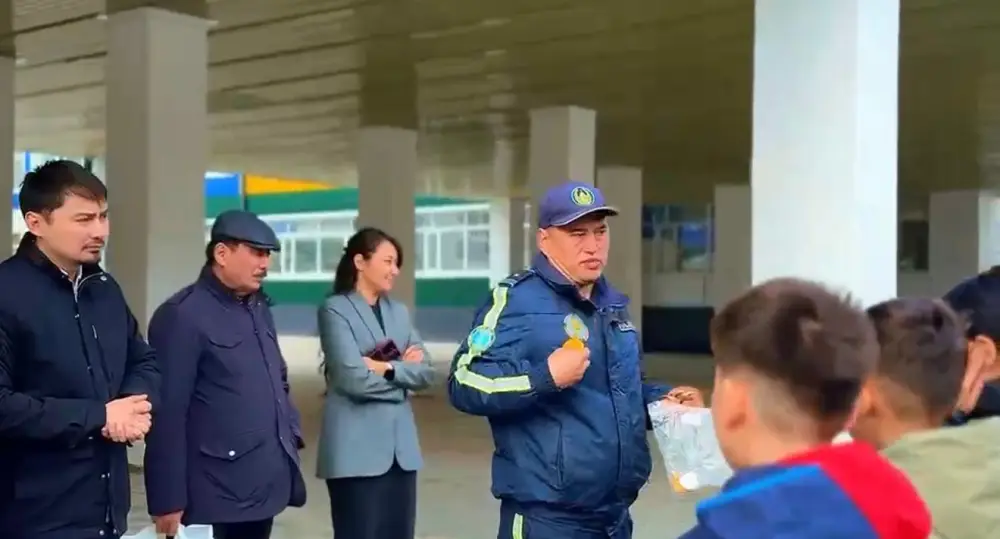 «Закон и порядок»: о правилах дорожного движения напомнили столичным школьникам (2)