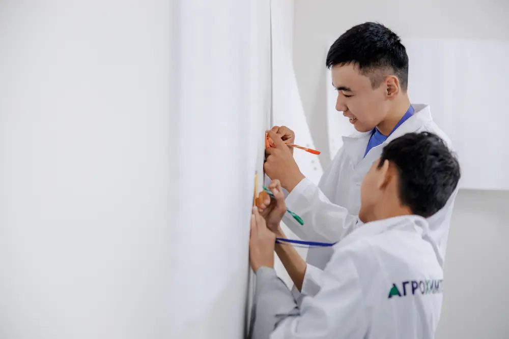 Агрохимия в действии: в филиале РХТУ в Таразе прошла научно-просветительская смена (2)