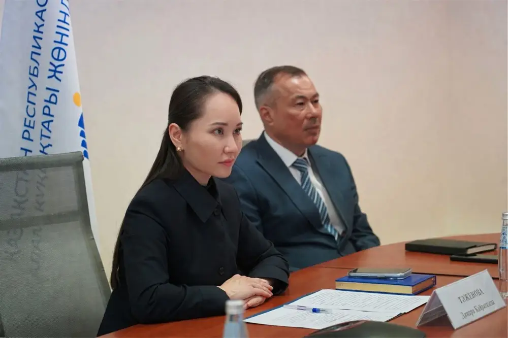В правозащитном центре прошла встреча со стипендиатами программы «Болашак» (2)