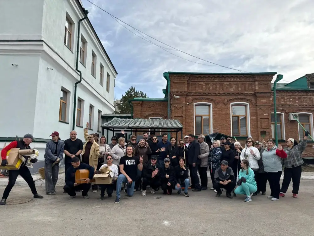 Сотни театралов столицы вышли в поддержку «Таза Казахстан» (6)