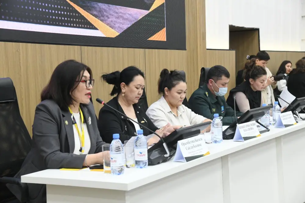 Сотни соискателей и работодателей собрала на своей площадке ярмарка вакансий в Астане (3)