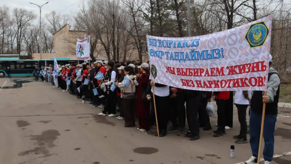 Караганда усиливает борьбу с наркотиками: свыше 2000 наркограффити ликвидировано в ходе масштабной акции (2)