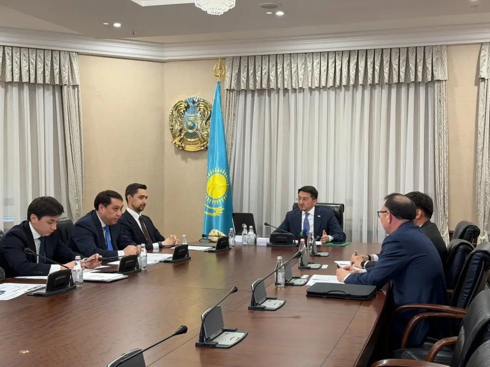 Жаслан Мадиев провел совещание по совершенствованию процедуры сдачи экзаменов на получение водительских удостоверений (2)