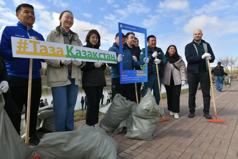 Около 30 тыс. человек и 100 тонн мусора: в Астане прошла масштабная экоакция «Таза қала» (5)