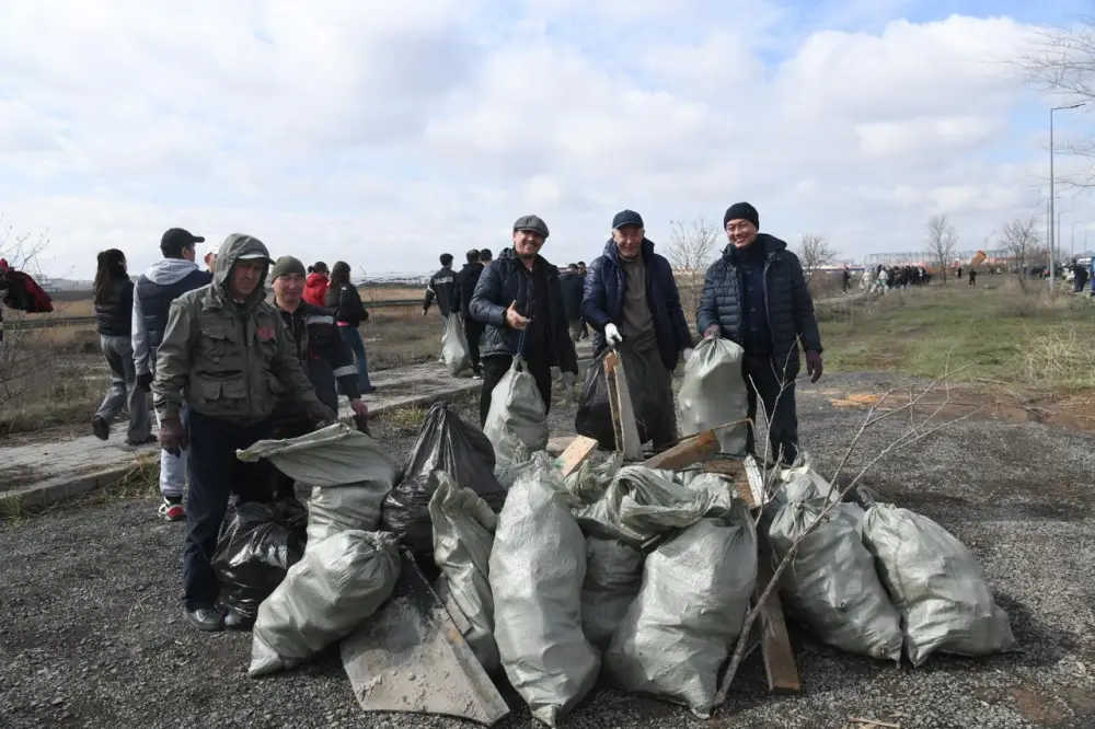 Крупные предприятия Индустриального парка №1 присоединились к акции «Таза Қазақстан» (9)