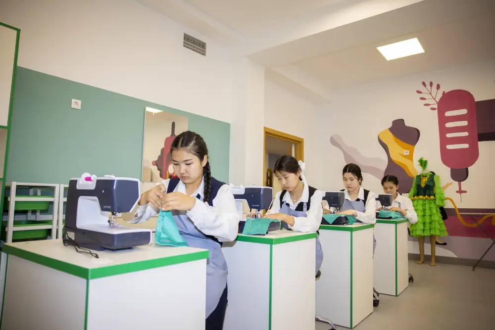 Две новые школы открылись в Алматинской области (7)