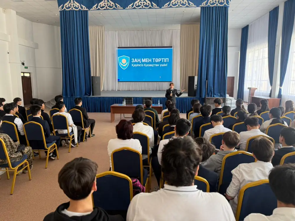 «Закон и порядок»: лекцию о цифровой безопасности провели для столичных школьников (6)