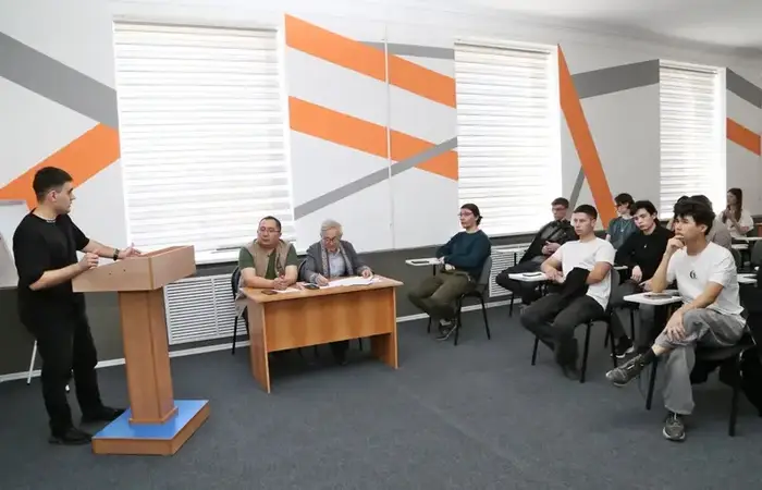 В Караганде обсудили роль молодёжной науки в развитии цифровых технологий (4)