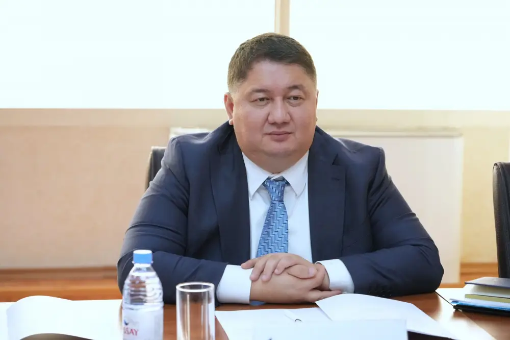 Вице-министр транспорта РК Талгат Ластаев провел встречу с представителями IATA (3)