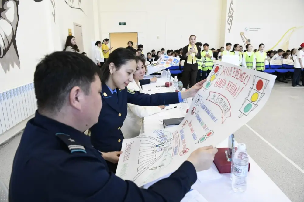 «Безопасная дорога — залог будущего»: в Астане организовано важное мероприятие для школьников (8)