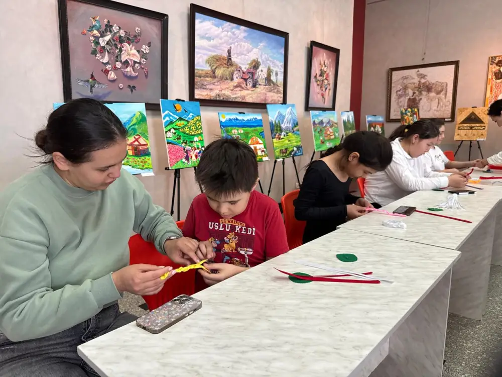 «Сердце ребенка — мир искусства»: в Астане прошел мастер-класс для особенных детей (4)
