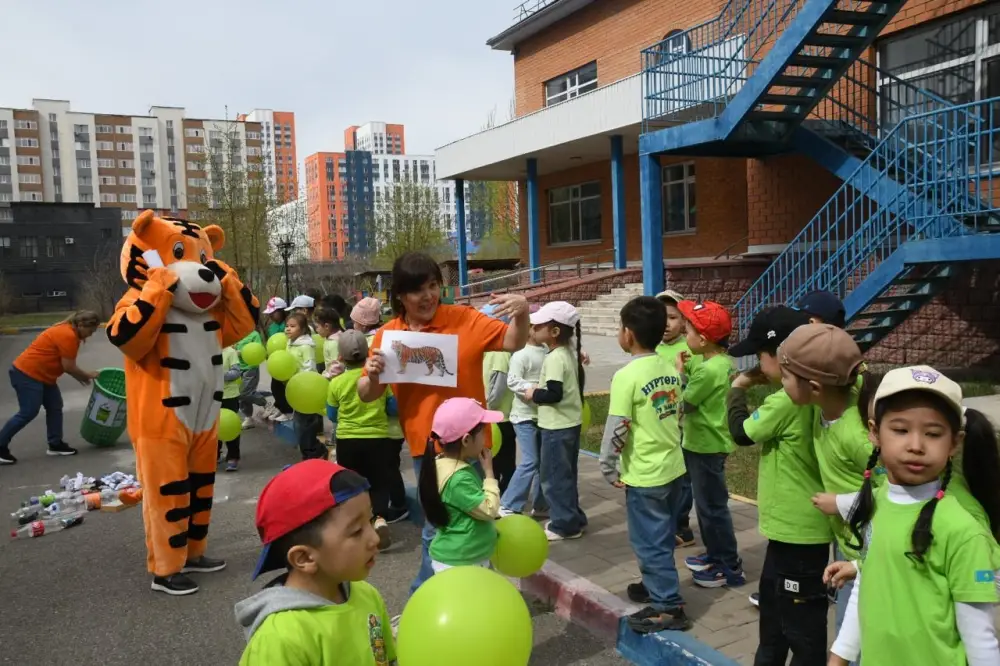 «Таза Қазақстан»: необычное мероприятие для воспитанников детских садов организовали в Астане (9)