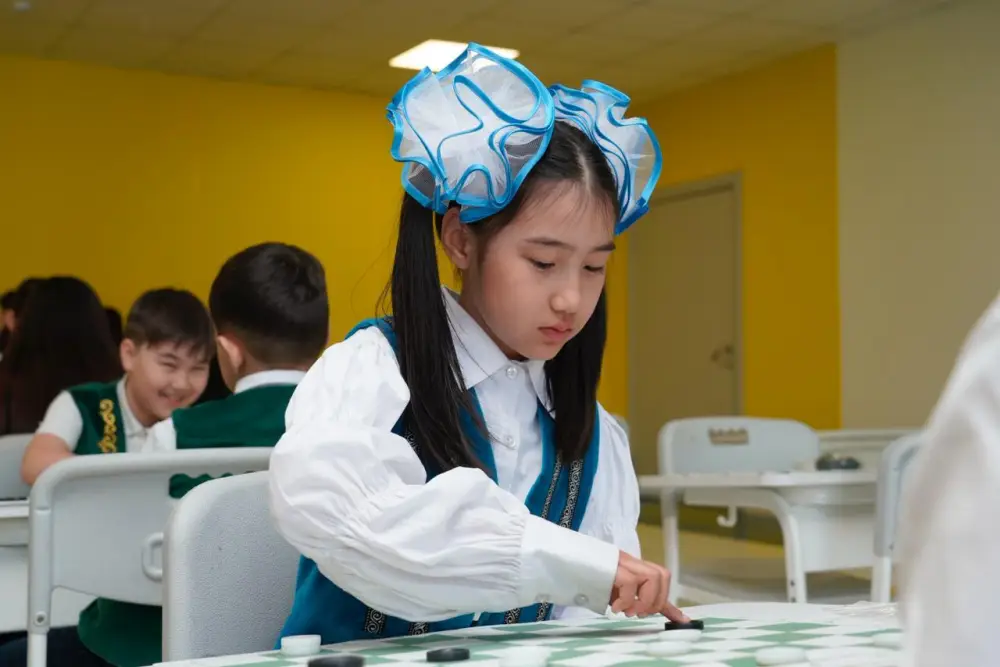 Национальная школьная лига: в Астане проходит республиканский турнир (10)