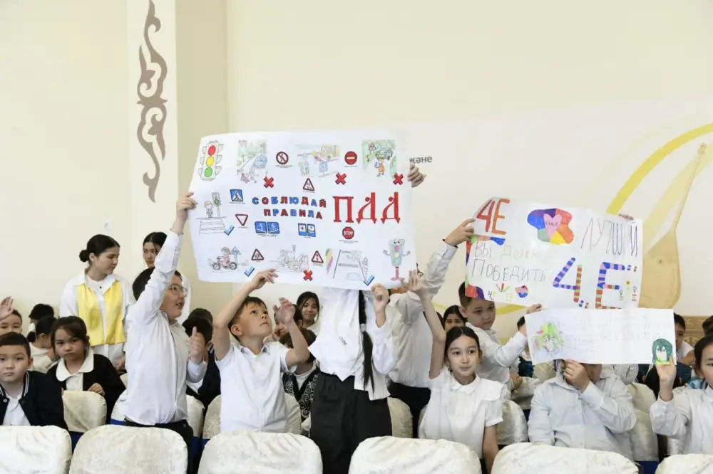 «Безопасная дорога — залог будущего»: в Астане организовано важное мероприятие для школьников (7)