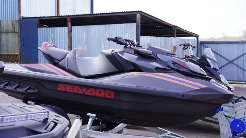 Первый заместитель акима Алматинской области Канат Есболатов посетил ряд объектов областного центра (3)