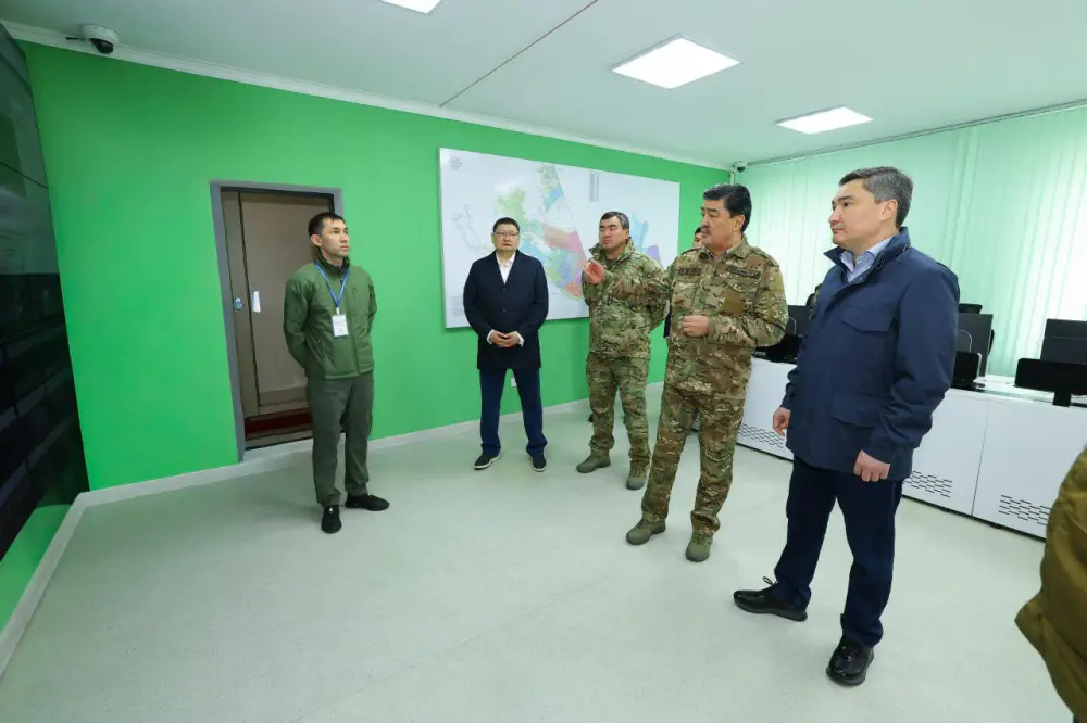 Олжас Бектенов проверил готовность системы раннего обнаружения лесных пожаров и оснащенность «Семей орманы» (2)
