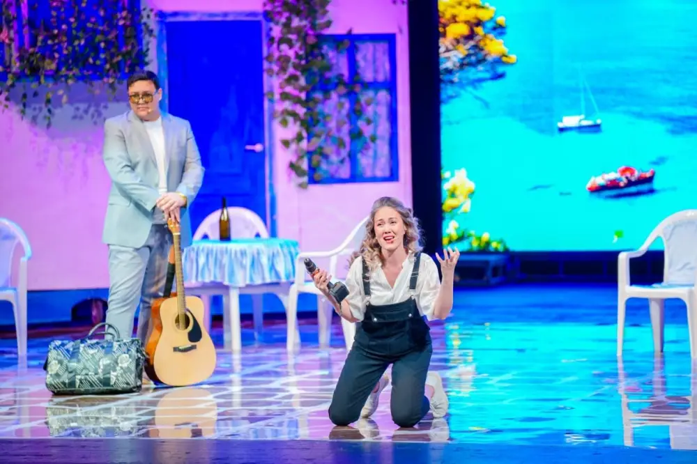 В Астане впервые выступил Восточно-Казахстанский театр драмы и оперетты (7)