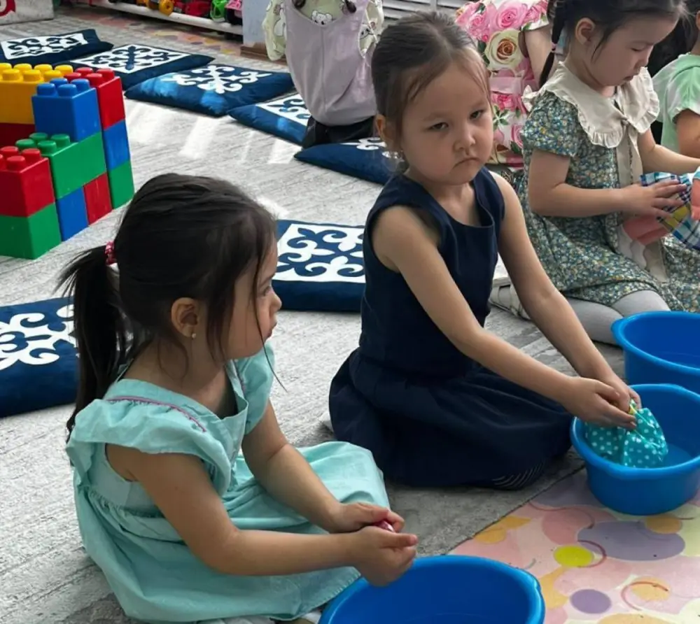 «Закон и порядок»: в детском саду Астаны прошло методико-воспитательное мероприятие (2)