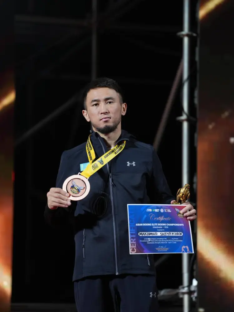 Сборная Казахстана заняла первое место в общекомандном зачёте чемпионата Азии по боксу (4)