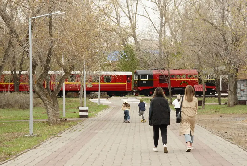 «Хогвартс-Экспресс» снова в пути: детская железная дорога в Караганде начнёт работать с 1 мая (4)