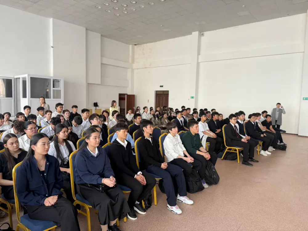 «Закон и порядок»: лекцию о цифровой безопасности провели для столичных школьников (5)