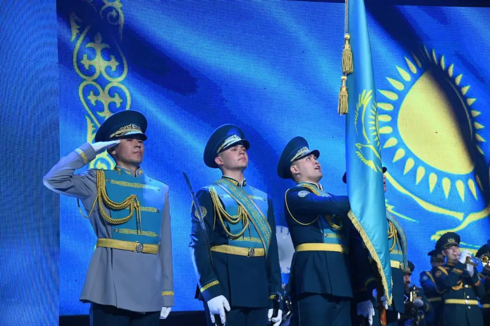 Торжественные проводы очередной группы призывников провели в Астане (6)