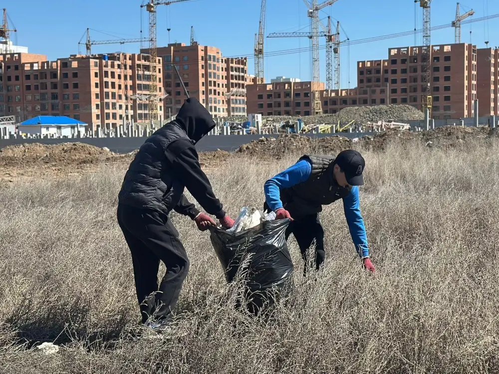Экологическую акцию провел крупный спорткомплекс столицы (3)